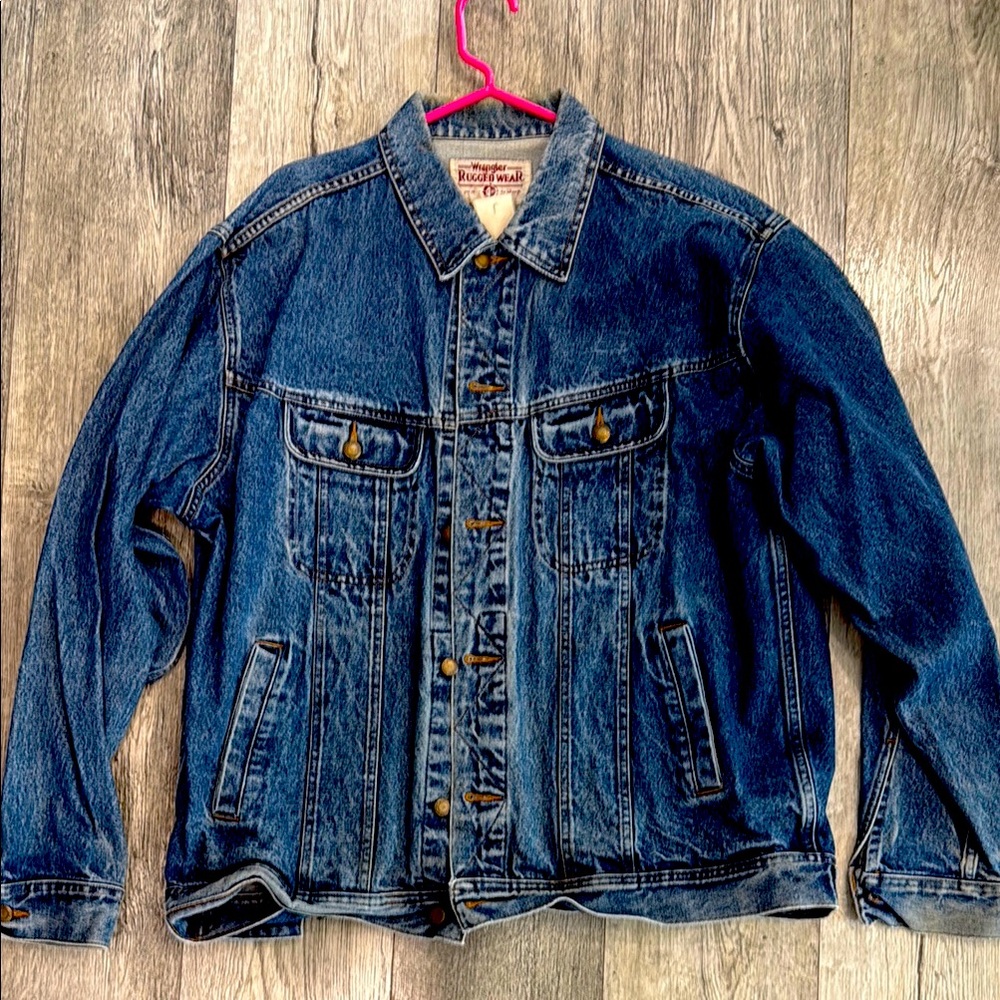 Vintage Wrangler denim jacket. Size XL